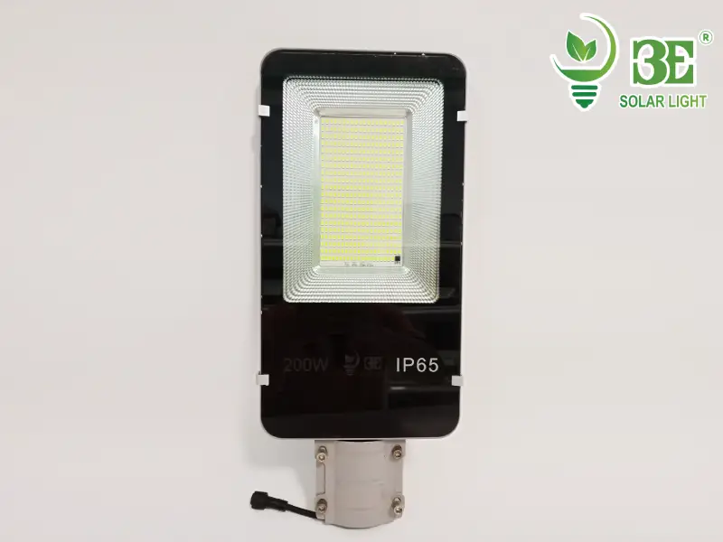đèn đường 200w năng lượng mặt trời