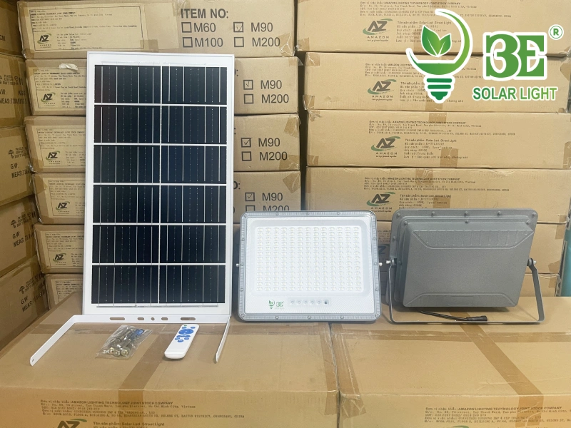 Đèn pha mắt ngọc năng lượng mặt trời 300w AZR-SFMN1
