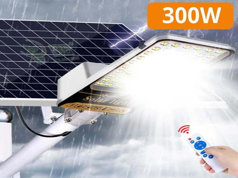 đèn năng lượng mặt trời giá sỉ 300w AZR-SS2