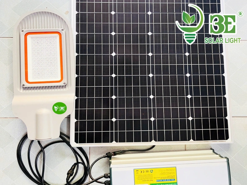 Đèn cao áp năng lượng mặt trời 200W AZR-SCA - Copy