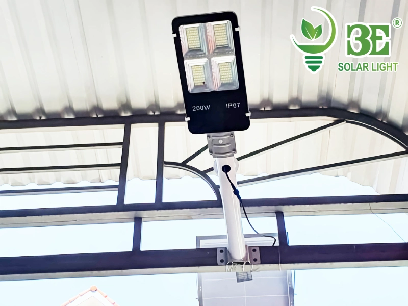 Đèn đường led năng lượng mặt trời solar light 200w AZE-SBC 3E SOLAR