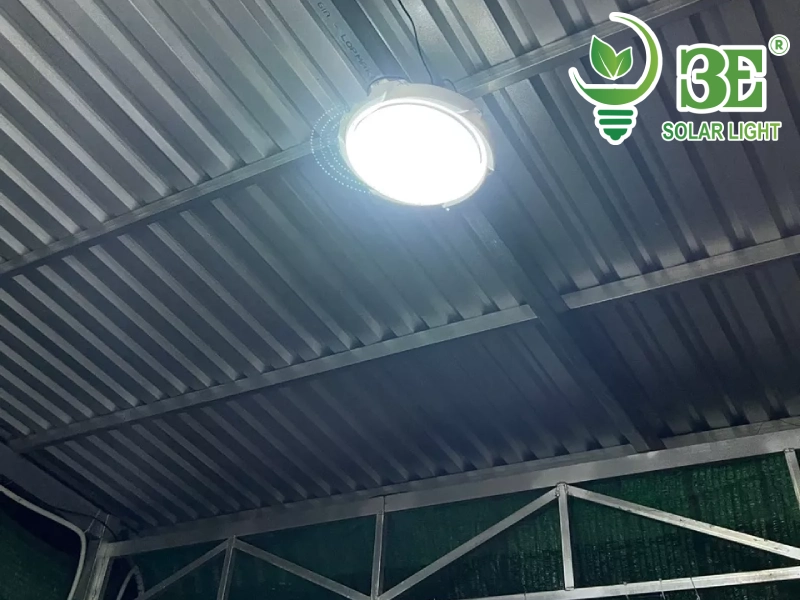 Đèn led năng lượng mặt trời ốp trần 200w AZ-OT-AST