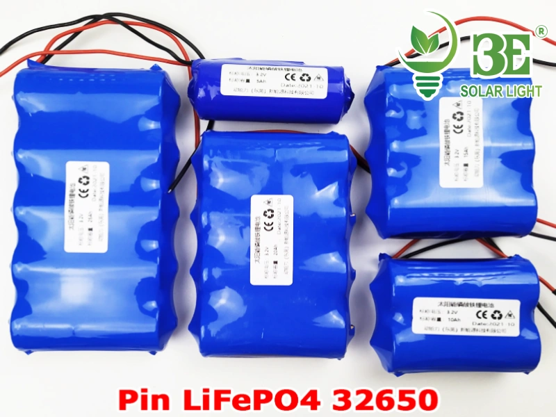 Pin lithium đèn năng lượng mặt trời 300w giá sỉ tại 3E SOLAR