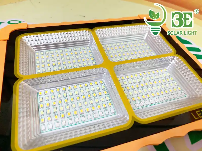 3E SOLAR - Chip LED đèn xách tay năng lượng mặt trời 4 khoang AZ-SF-PCT-200W