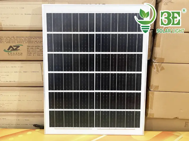 Tấm pin đèn năng lượng mặt trời 200w trong nhà AZE-SF2-200W