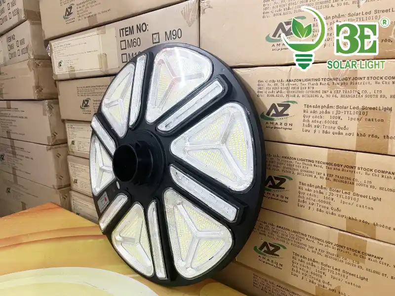 Ưu điểm nổi bật của đèn năng lượng mặt trời đĩa bay 500w AZR-UFO2-500W-RGB