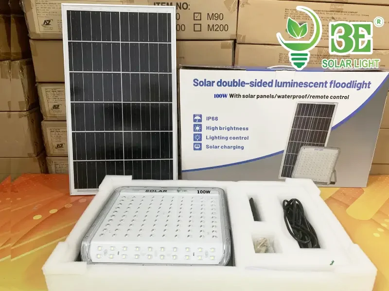 Báo giá đèn pha năng lượng mặt trời chống chói 100w AZR-SFMN3-100W