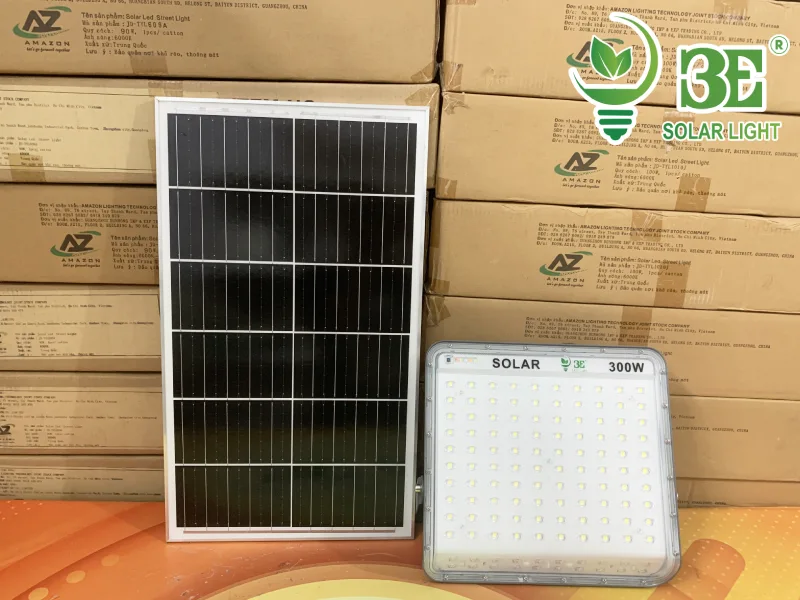 Mua đèn pha năng lượng mặt trời chống chói 300w trong nhà AZR-SFMN3-300W của 3E SOLAR tại TP.HCM