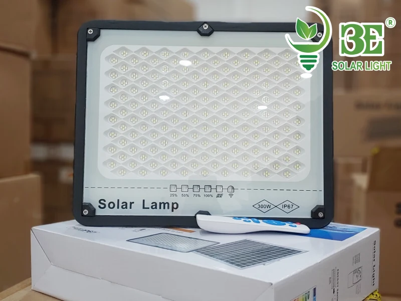 Đèn năng lượng mặt trời 300w chống chói AZR-SFCC cao cấp bán chạy tại 3E SOLAR
