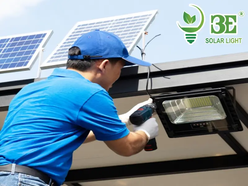 Hướng dẫn cách lắp đặt đèn pha năng lượng mặt trời 300w