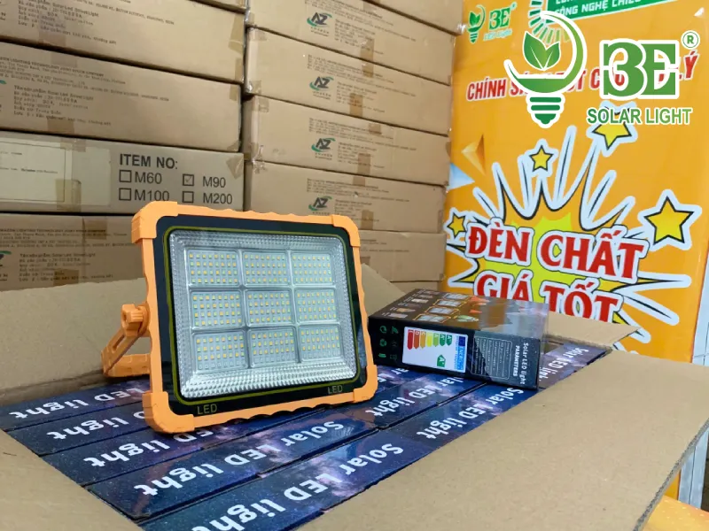 3E SOLAR - Chuyên cung cấp sỉ đèn năng lượng mặt trời cầm tay 9 ô AZ-SF-PCT-200W-9K