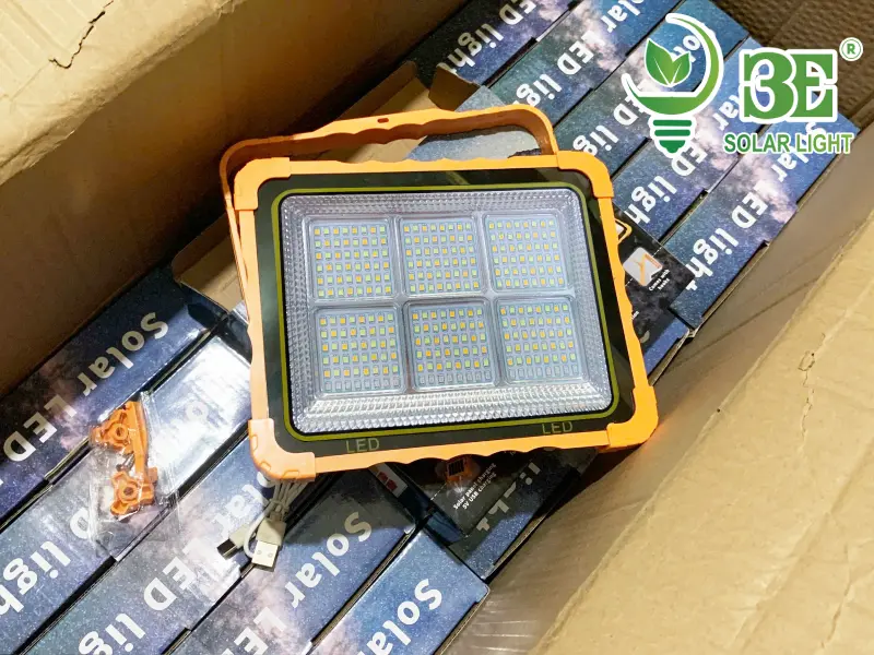 3E SOLAR chuyên cung cấp sỉ đèn xách tay năng lượng mặt trời AZ-SF-PCT-200W-6K