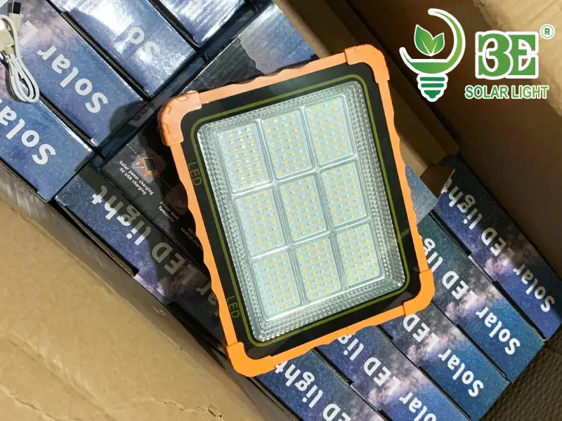 Báo giá đèn năng lượng mặt trời cầm tay 9 ô AZ-SF-PCT-200W-9K tại 3E SOLAR