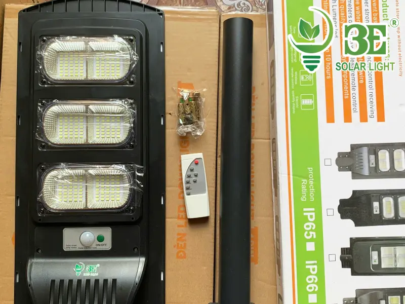 Bảng báo giá đèn năng lượng mặt trời solar light 150w cảm biến chuyển động AZU - SS1 - 150W