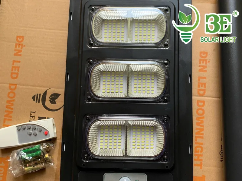 Thông số của đèn năng lượng mặt trời solar light 150w cảm biến chuyển động AZU - SS1 - 150W