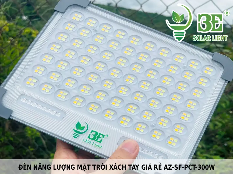 Đèn năng lượng mặt trời xách tay giá rẻ AZ-SF-PCT-300W