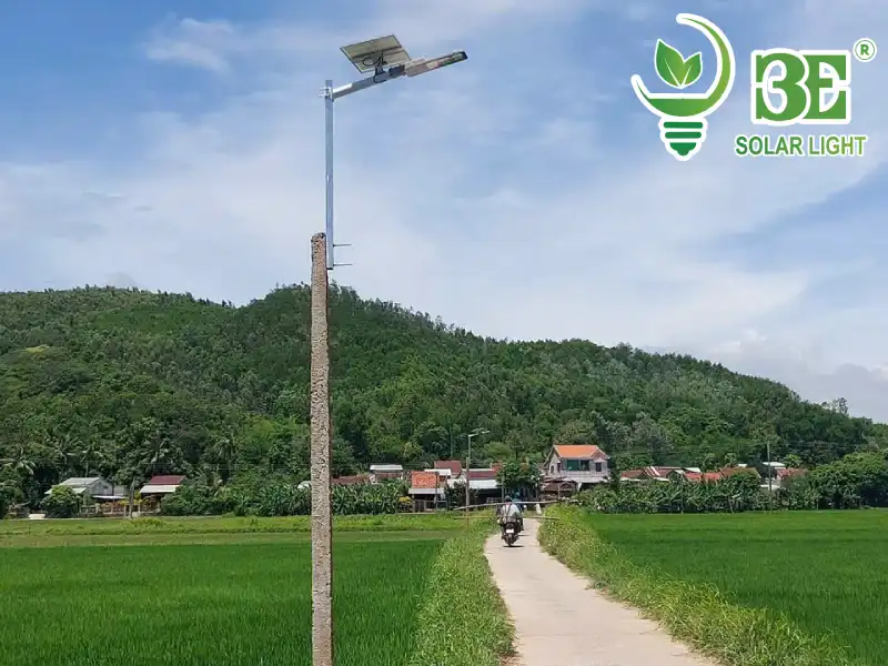 đèn đường năng lượng mặt trời tấm pin rời chiếu sáng đường phố