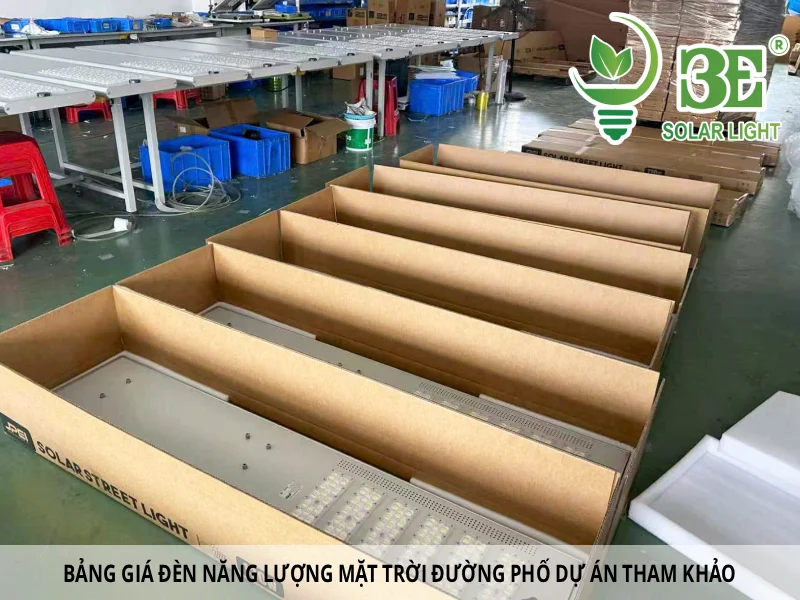 Bảng giá đèn năng lượng mặt trời đường phố dự án tham khảo